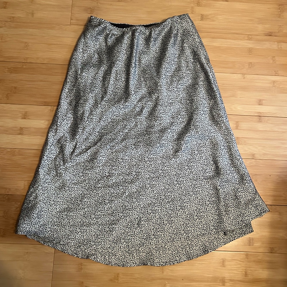 Black and White silk Patterned Skirt